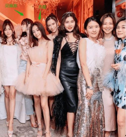 娱乐吃瓜天王相恋,揭秘娱乐圈甜蜜秘事 第2张 娱乐吃瓜天王相恋,揭秘娱乐圈甜蜜秘事 第2张